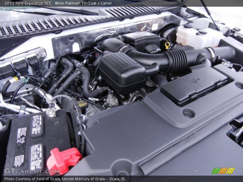 White Platinum Tri-Coat / Camel 2011 Ford Expedition XLT