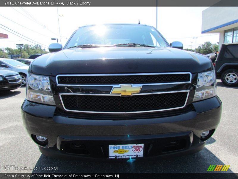 Black / Ebony 2011 Chevrolet Avalanche LT 4x4