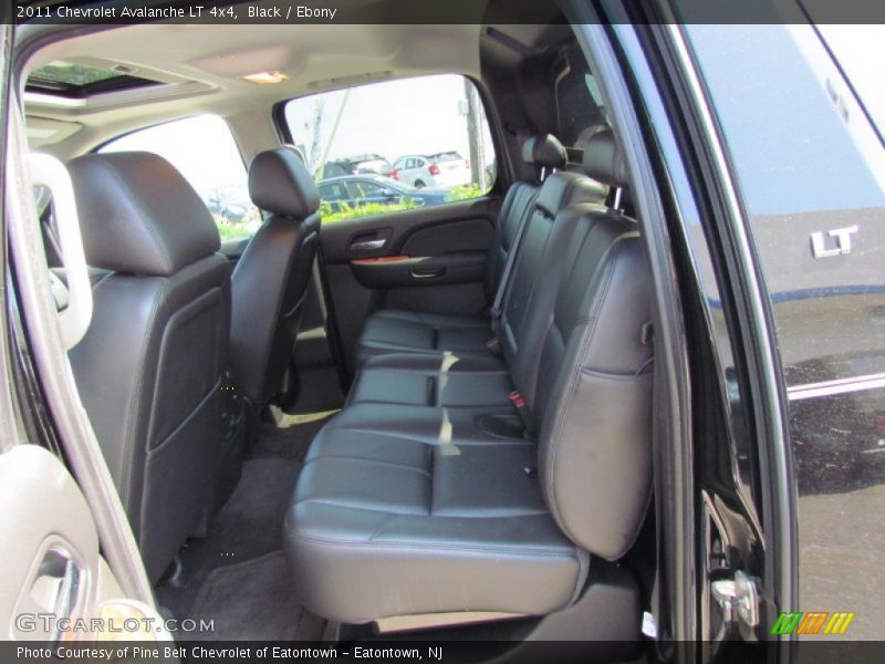 Black / Ebony 2011 Chevrolet Avalanche LT 4x4