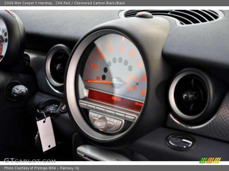 Chili Red / Checkered Carbon Black/Black 2009 Mini Cooper S Hardtop