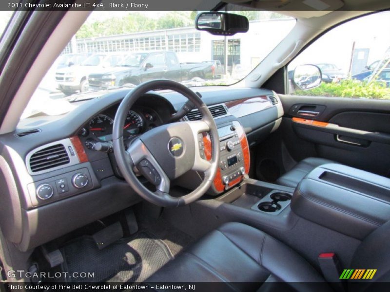 Black / Ebony 2011 Chevrolet Avalanche LT 4x4