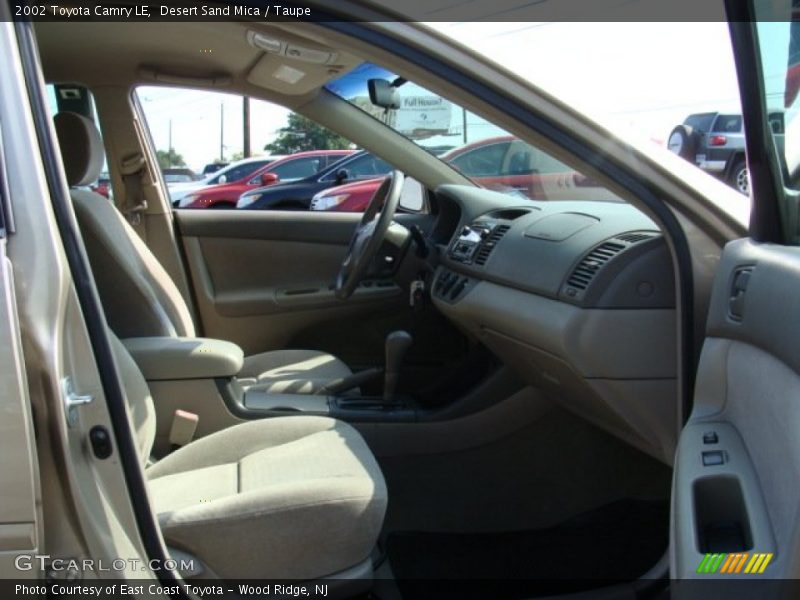Desert Sand Mica / Taupe 2002 Toyota Camry LE