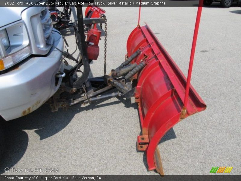 Silver Metallic / Medium Graphite 2002 Ford F450 Super Duty Regular Cab 4x4 Plow Truck