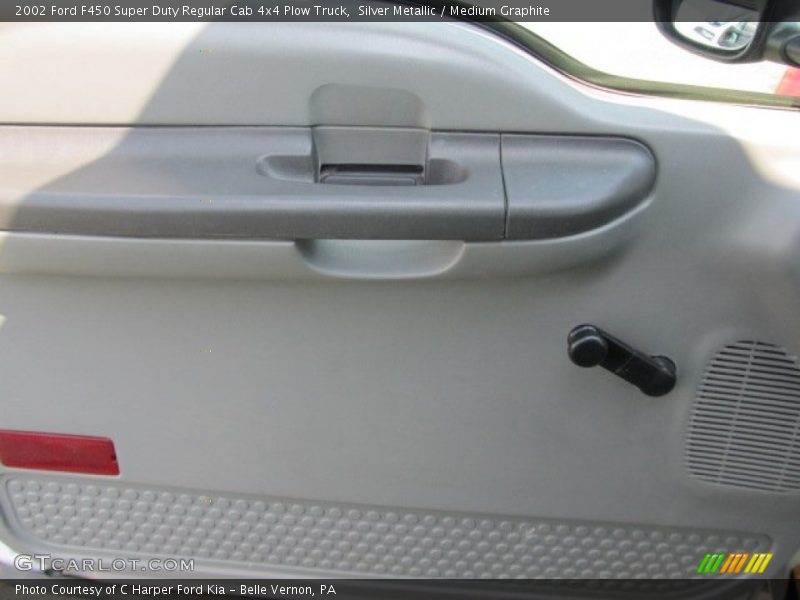 Door Panel of 2002 F450 Super Duty Regular Cab 4x4 Plow Truck