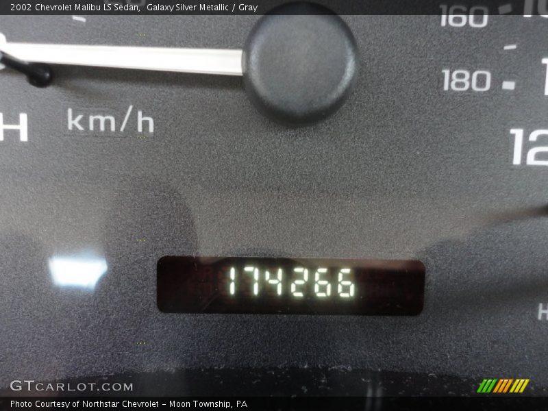 Galaxy Silver Metallic / Gray 2002 Chevrolet Malibu LS Sedan