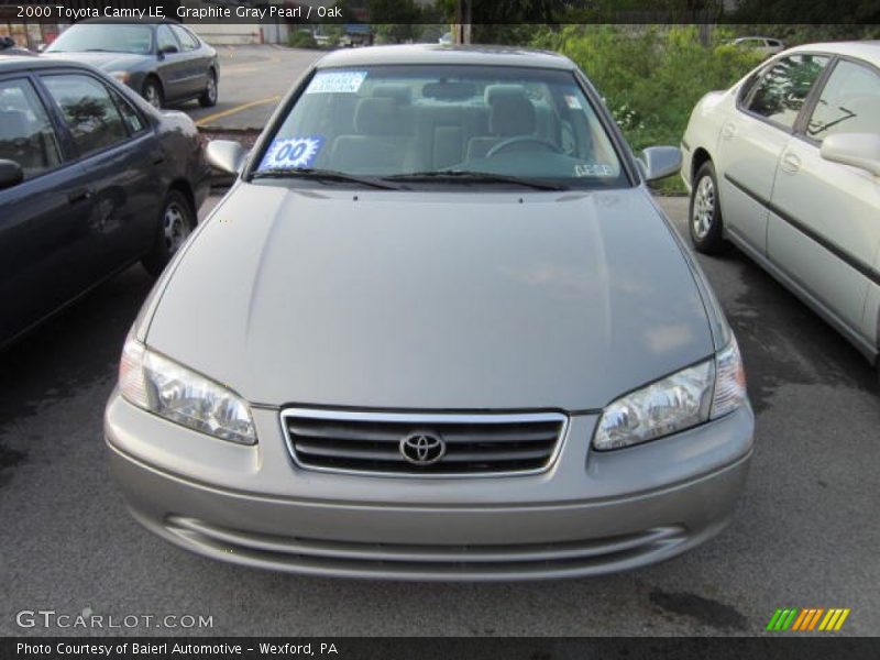 Graphite Gray Pearl / Oak 2000 Toyota Camry LE