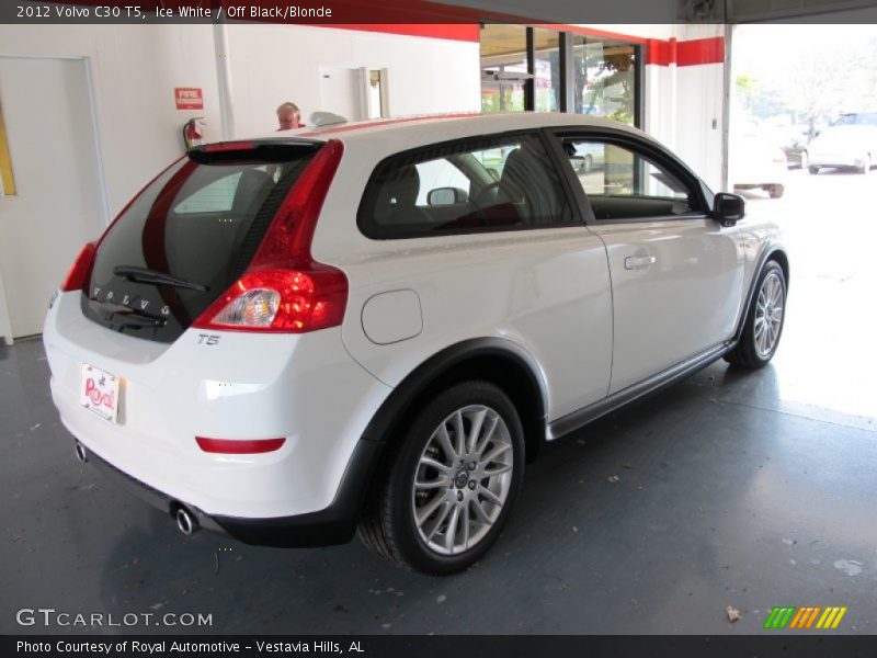 Ice White / Off Black/Blonde 2012 Volvo C30 T5