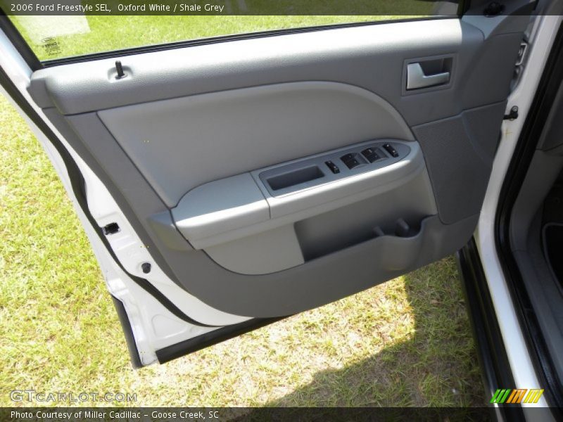 Oxford White / Shale Grey 2006 Ford Freestyle SEL
