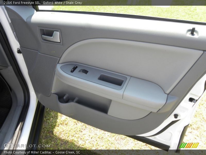 Oxford White / Shale Grey 2006 Ford Freestyle SEL