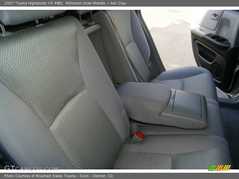 Millenium Silver Metallic / Ash Gray 2007 Toyota Highlander V6 4WD