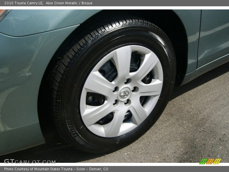Aloe Green Metallic / Bisque 2010 Toyota Camry LE