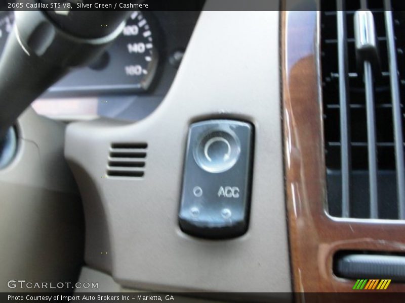 Silver Green / Cashmere 2005 Cadillac STS V8