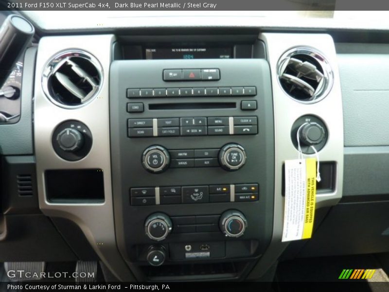 Dark Blue Pearl Metallic / Steel Gray 2011 Ford F150 XLT SuperCab 4x4