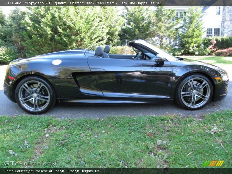  2011 R8 Spyder 5.2 FSI quattro Phantom Black Pearl Effect