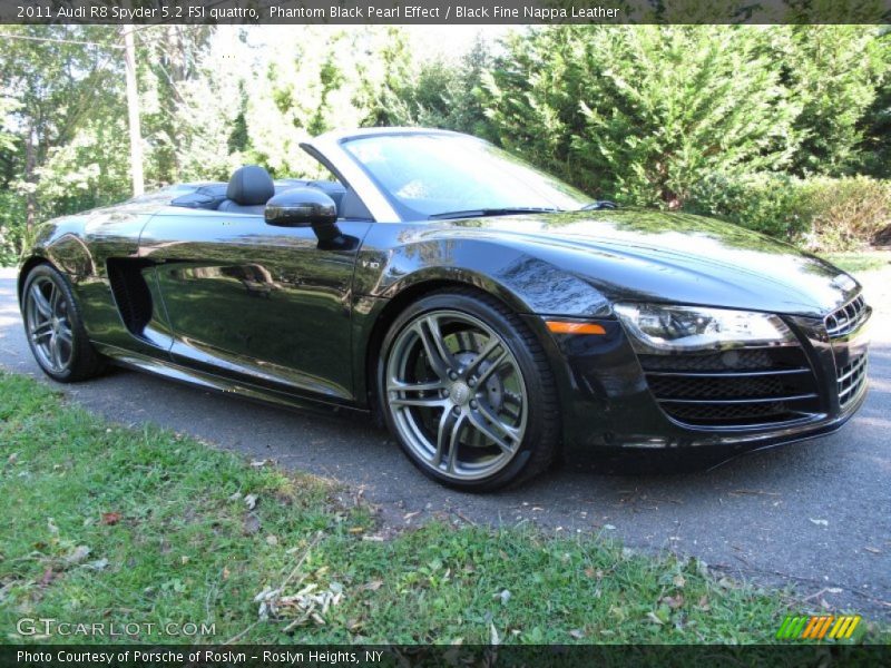  2011 R8 Spyder 5.2 FSI quattro Phantom Black Pearl Effect