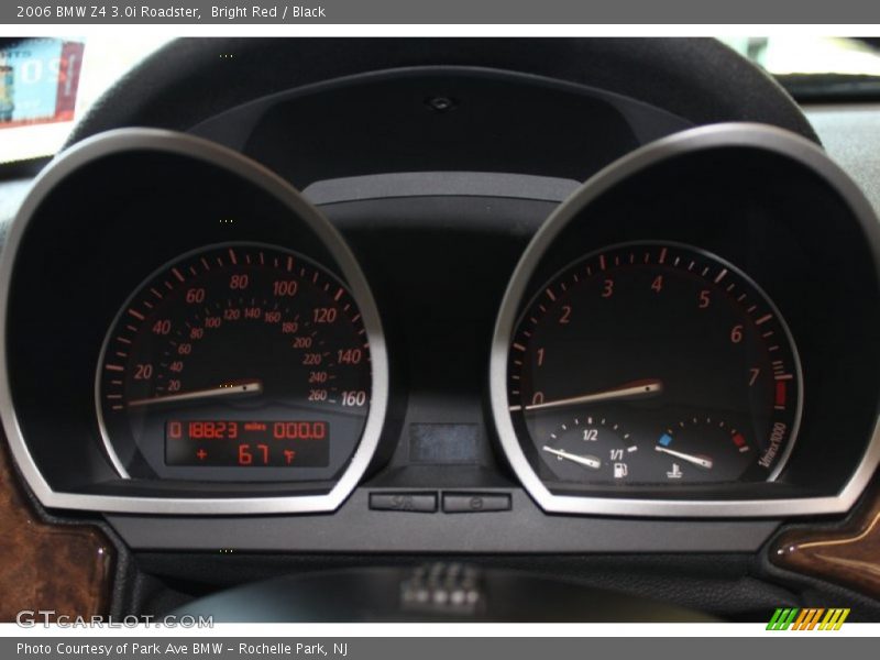 Bright Red / Black 2006 BMW Z4 3.0i Roadster