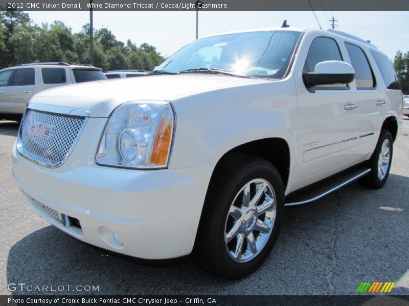 White Diamond Tricoat / Cocoa/Light Cashmere 2012 GMC Yukon Denali