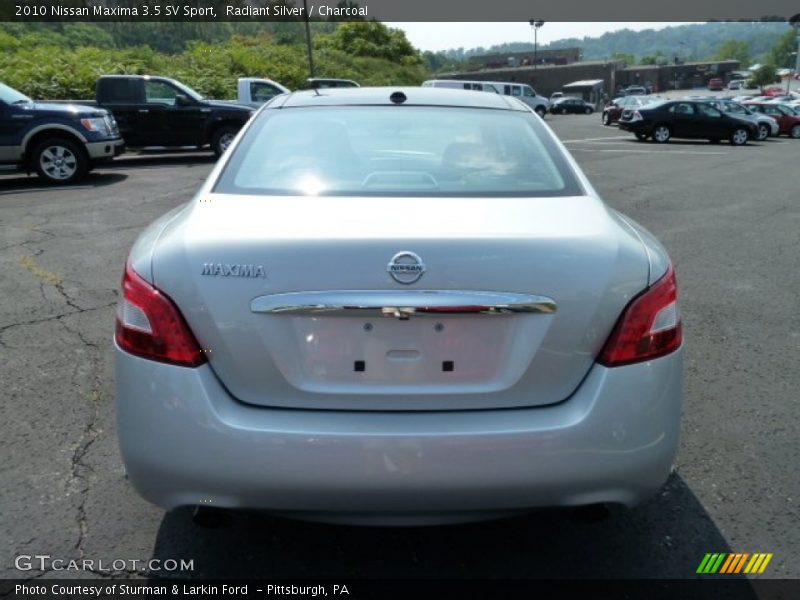 Radiant Silver / Charcoal 2010 Nissan Maxima 3.5 SV Sport