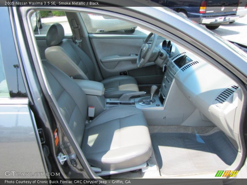 Smoke Metallic / Black 2005 Nissan Maxima 3.5 SE