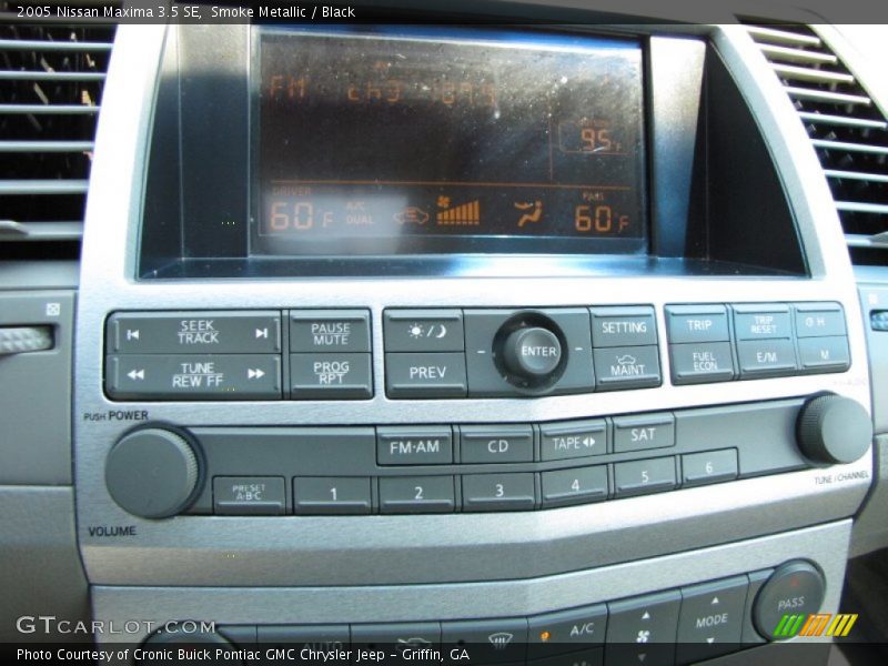 Smoke Metallic / Black 2005 Nissan Maxima 3.5 SE
