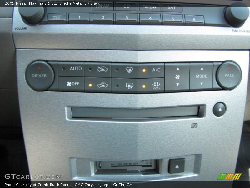 Smoke Metallic / Black 2005 Nissan Maxima 3.5 SE