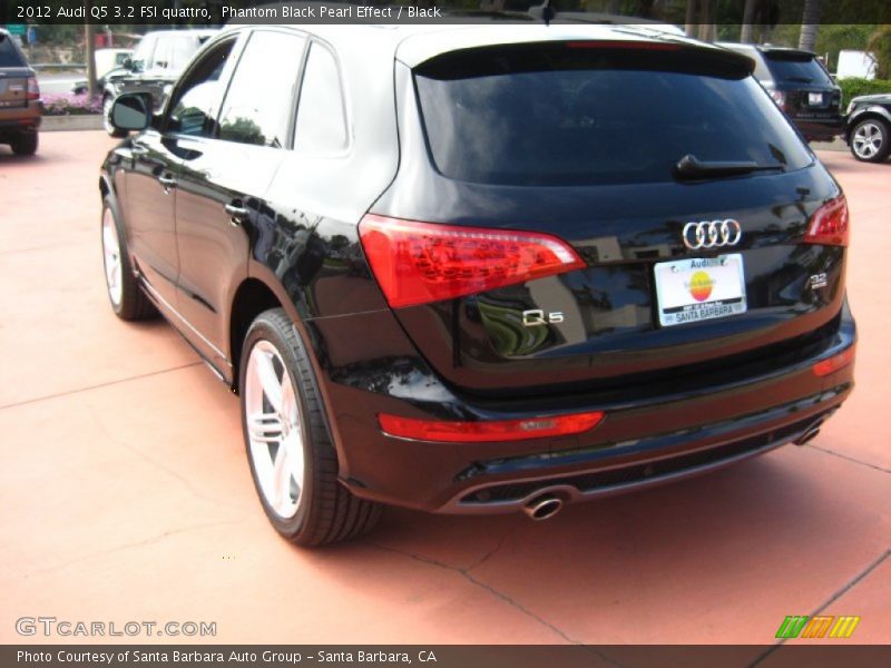 Phantom Black Pearl Effect / Black 2012 Audi Q5 3.2 FSI quattro