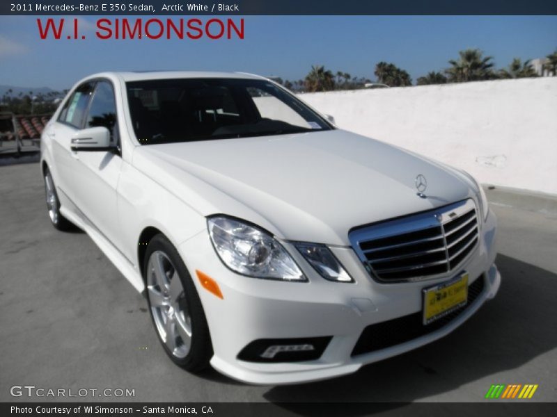 Arctic White / Black 2011 Mercedes-Benz E 350 Sedan