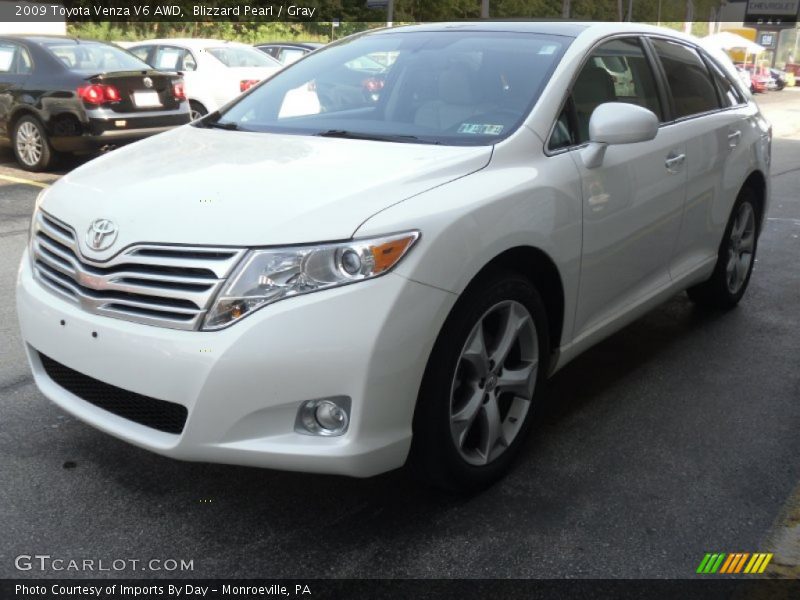 Blizzard Pearl / Gray 2009 Toyota Venza V6 AWD
