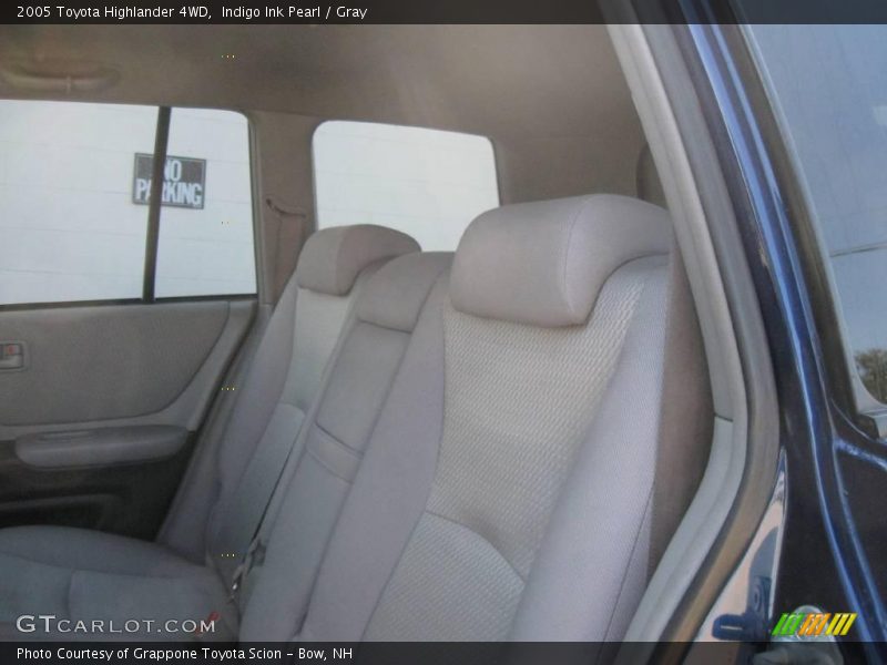 Indigo Ink Pearl / Gray 2005 Toyota Highlander 4WD