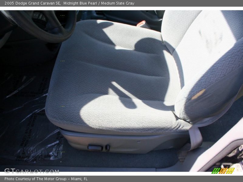 Midnight Blue Pearl / Medium Slate Gray 2005 Dodge Grand Caravan SE