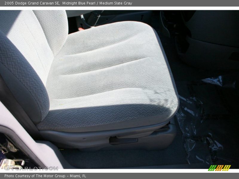 Midnight Blue Pearl / Medium Slate Gray 2005 Dodge Grand Caravan SE