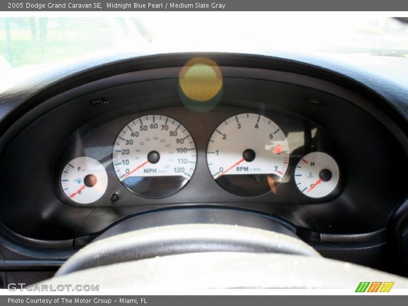 Midnight Blue Pearl / Medium Slate Gray 2005 Dodge Grand Caravan SE