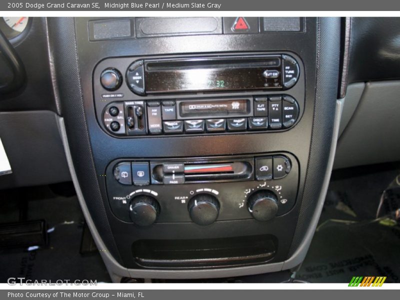 Midnight Blue Pearl / Medium Slate Gray 2005 Dodge Grand Caravan SE