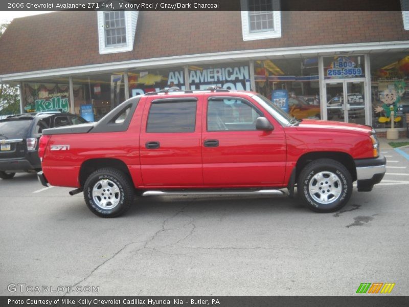 Victory Red / Gray/Dark Charcoal 2006 Chevrolet Avalanche Z71 4x4