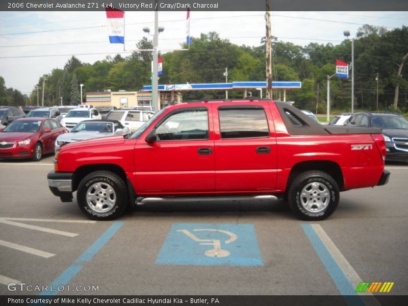 Victory Red / Gray/Dark Charcoal 2006 Chevrolet Avalanche Z71 4x4