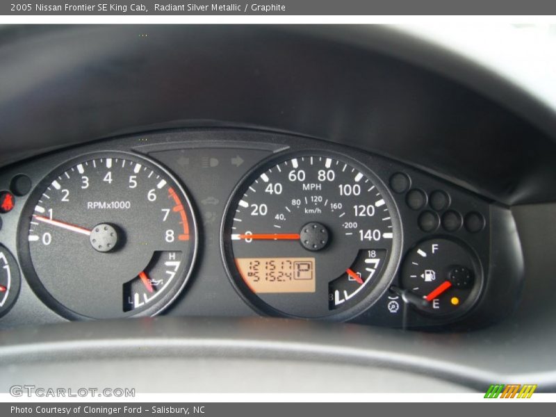  2005 Frontier SE King Cab SE King Cab Gauges
