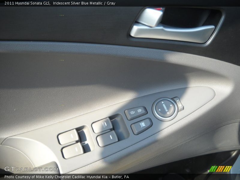 Iridescent Silver Blue Metallic / Gray 2011 Hyundai Sonata GLS