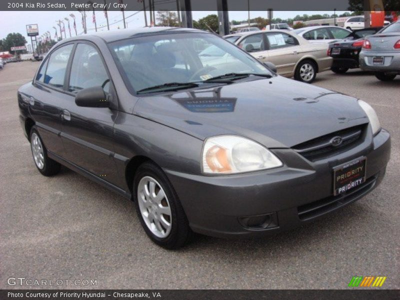 Pewter Gray / Gray 2004 Kia Rio Sedan