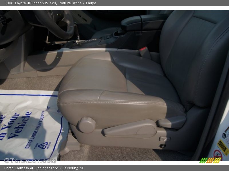 Natural White / Taupe 2008 Toyota 4Runner SR5 4x4