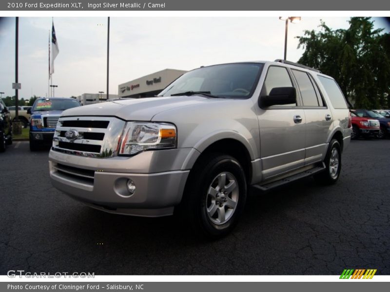 Ingot Silver Metallic / Camel 2010 Ford Expedition XLT