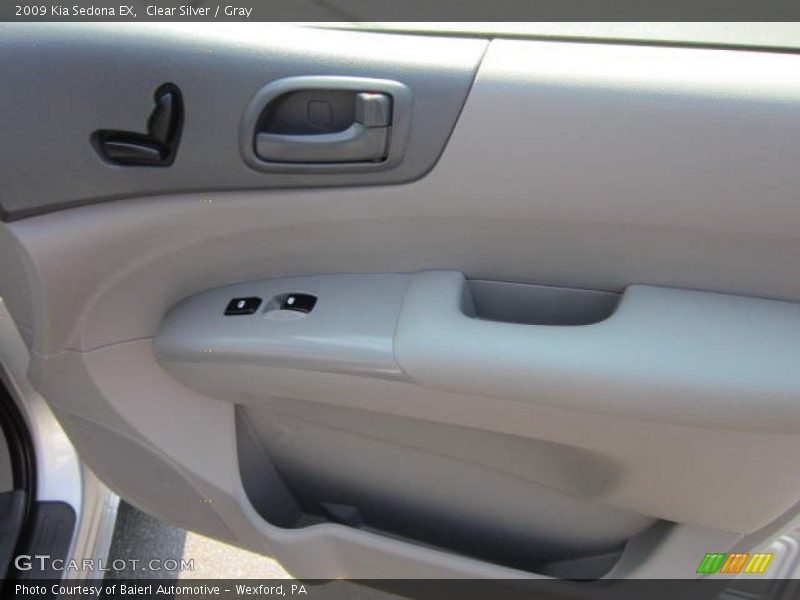Clear Silver / Gray 2009 Kia Sedona EX