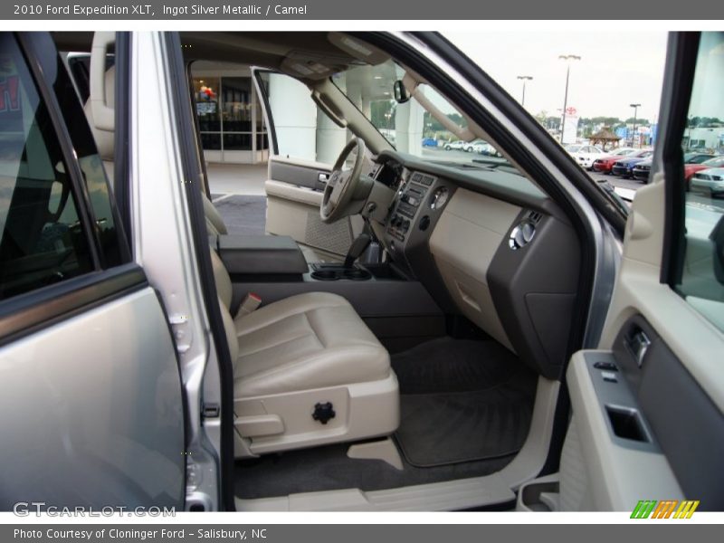 Ingot Silver Metallic / Camel 2010 Ford Expedition XLT
