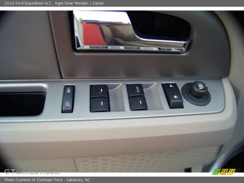 Ingot Silver Metallic / Camel 2010 Ford Expedition XLT