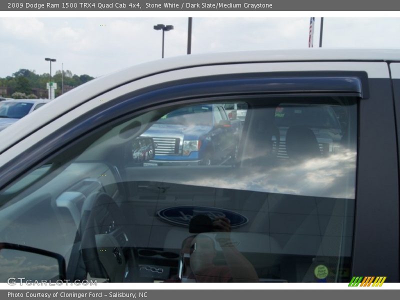 Stone White / Dark Slate/Medium Graystone 2009 Dodge Ram 1500 TRX4 Quad Cab 4x4