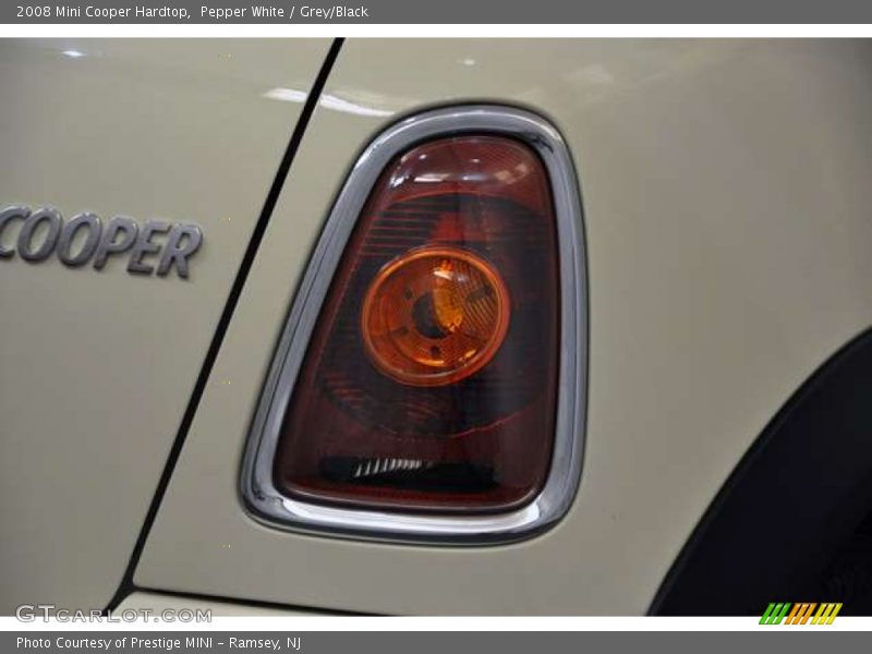 Pepper White / Grey/Black 2008 Mini Cooper Hardtop