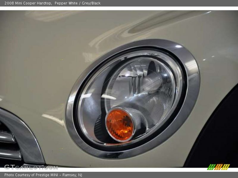 Pepper White / Grey/Black 2008 Mini Cooper Hardtop