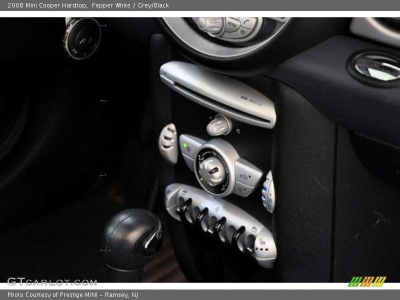 Pepper White / Grey/Black 2008 Mini Cooper Hardtop
