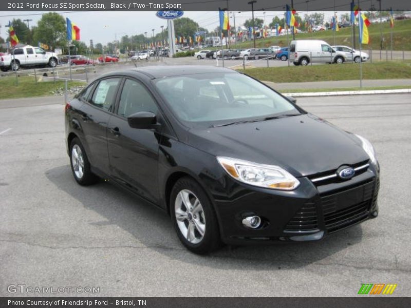Black / Two-Tone Sport 2012 Ford Focus SE Sport Sedan