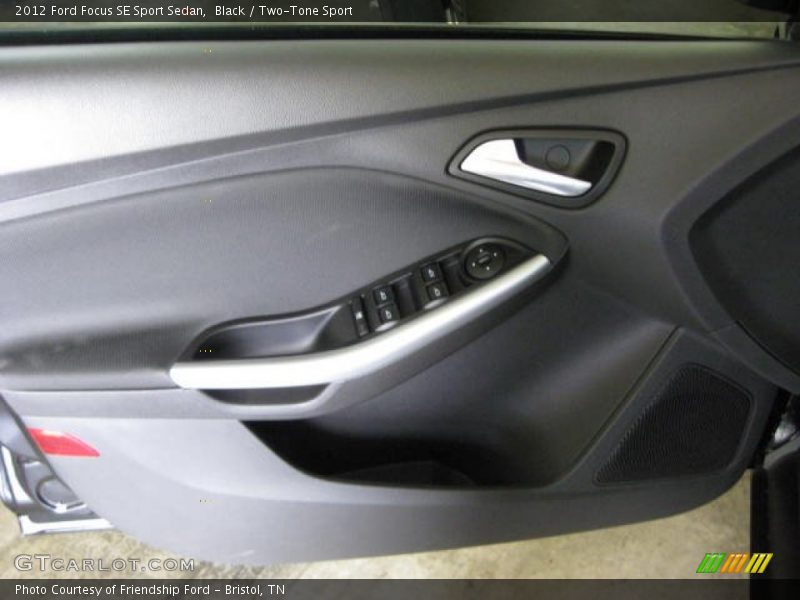Black / Two-Tone Sport 2012 Ford Focus SE Sport Sedan