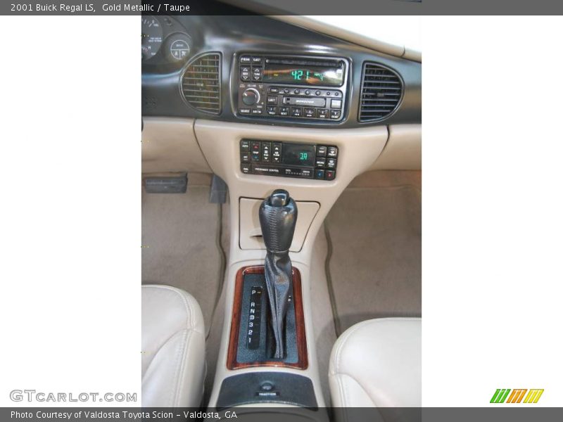 Gold Metallic / Taupe 2001 Buick Regal LS
